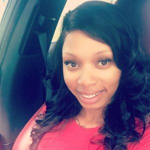 Meet your Posher, Janquella